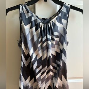 Sleeveless top size S
